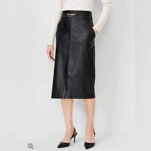 Ann Taylor Chain Pebbled Faux Leather Pocket Midi Skirt - Size 4 NWT